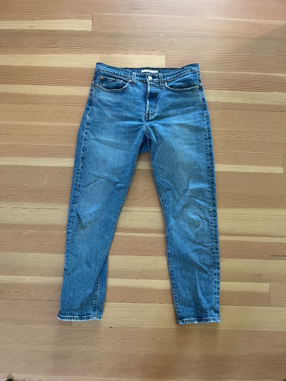 Levi's Wedgie Women's Straight Leg Blue Jeans 30